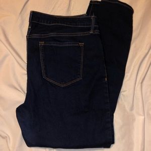 OLD NAVY SKINNY JEANS SIZE 16